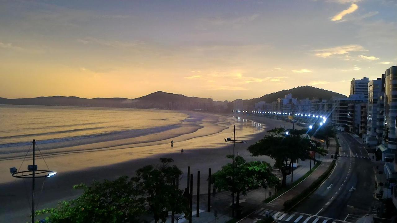 Apartamento De Cobertura Frente Para O Mar Itapema Eksteriør bilde