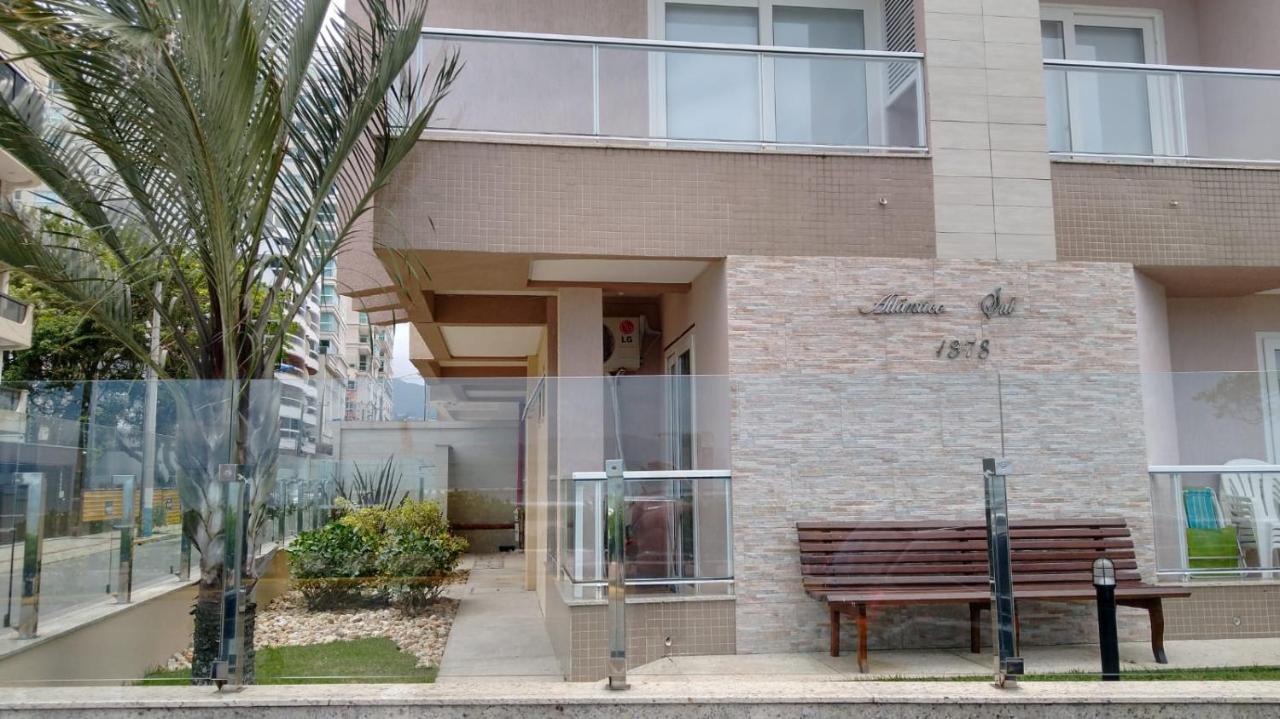 Apartamento De Cobertura Frente Para O Mar Itapema Eksteriør bilde